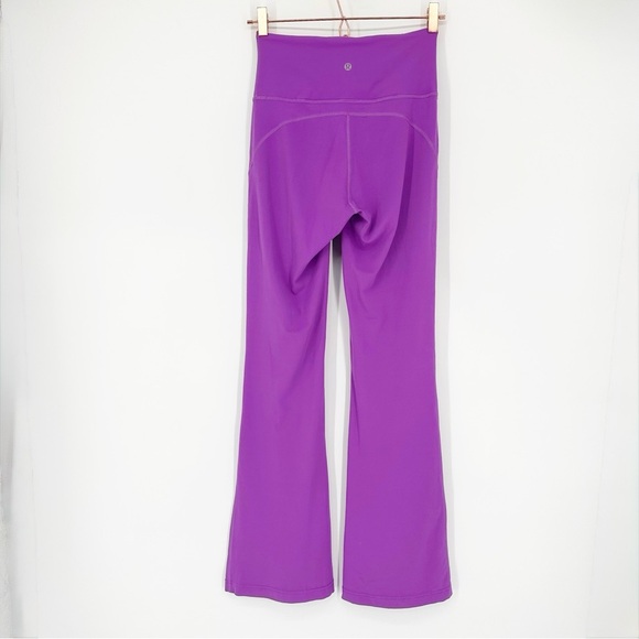 Lululemon Groove Super-High-Rise Flared Pant *Nulu in Moonlit Magenta Size 6 - Picture 3 of 4